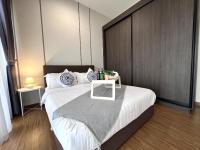 Apartamento de 2 dormitorios con balcón