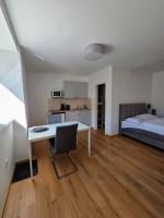 Apartment Trubarjeva33, near Ljubljana, free parking - Chambres d'hôtes Velike Lasce
