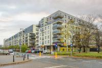 Cosy One-Bedroom Apartment with Parking & Balcony by Noclegi Renters - B&B Varsavia