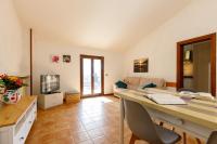 Appartamento con 2 Camere da Letto e Balcone