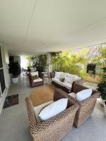 Ocean Reef Coastal Escape - Bed and Breakfast Perth