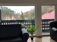 Apartamento con vistas y balcón