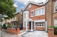 Modern 5-Bedroom Family Home in Wimbledon, SW19 - Ferienwohnung London