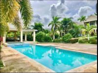 Caribbean Bliss 4-BR Villa steps form the sea - B&B Ocho Rios