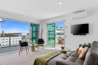 QV Stays Princes Wharf 1 Bed at with Huge Balcony - B&B Auckland