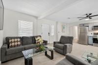 Park Shore Suites Unit 4 - Bed and Breakfast St. Pete Beach