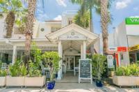 PLAZA DUCASSI-SUITES AND STUDIOS- playa LOS CORALES - Bed and Breakfast Punta Cana