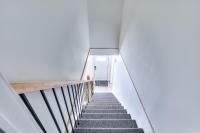 Modern Comforts 3 Bedroom & Full Kitchen & Wifi & Easy Montreal Access - Chambres d’hôtes Longueuil