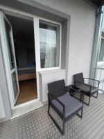 Schöne Wohnung mit WLAN und Balkon in Magdeburg Salbke - Chambres d’hôtes Magdebourg