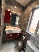Basic Triple Room with Shared Bathroom