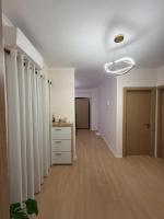 Nene Tereza Airport Apartment - B&B Valias