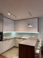 Before making request, read my profile host at the bottom of page # Spacious 3-Room Flat in Quiet Area - Bed and Breakfast Krakau