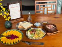 The Zen - InnerZen Mekong Riverside homestay Ben Tre 1 bed for 1-2 persons, 2 beds for 3-4 persons - B&B Bến Tre