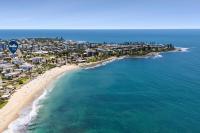 Ocean Views at Kings Beach - B&B Caloundra