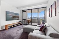 2-Bed, 500m From The Beach with Pool, Gym & Sauna - B&B Melbourne