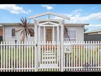 Elegant Beachside Retreat with Luxurious Amenities - B&B Tomakin