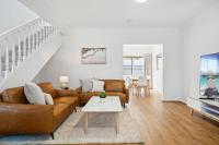 Coastal Luxury 3-Bed Townhouse 150m from Beach - B&B Glenelg
