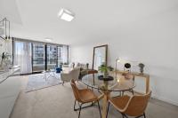 Elegant 2-Bed with Pool Alfresco Dining & Balcony - B&B Lyons