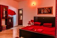 Fire Room Elements by Hexa stays - B&B Thiruvananthapuram