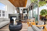 Hip Venice 5BR 4BA Home w Rooftop and Steps to the Beach - B&B Los Ángeles