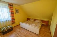 Uroczy domek nad jeziorem - Ferienwohnung Lubikowo