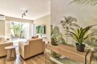 Silverview Modern Duplex Fully Air-Conditioned near Beach - Chambres d'hôtes Le Cap