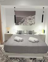 Fira Basement Studios - B&B Firá