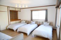 Quadruple Room with Shared Bathroom