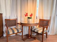 Estudio con bañera de hidromasaje