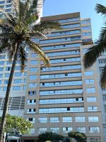 Accommodation Front - Luxurious 2 Sleeper Overlooking the Beachfront - B&B Durban