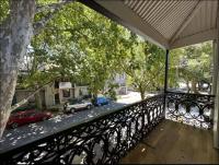 Stylish 3BR Terrace in Paddington Steps from CBD - B&B Sydney