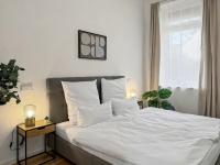 Stuck-Denkmal-Apartment zentral in Krefeld mit hohen Decken - B&B Krefeld