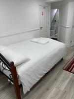 Romford Flat - B&B London