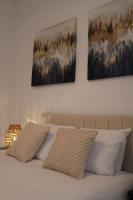 Elegant 3BR Apt at Haymarket - Chambres d'hôtes Édimbourg