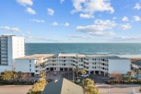 Direct Beach Access. Pets welcome. Oceanfront Condo with Pool - Stunning Views - Bed and Breakfast Myrtle Beach
