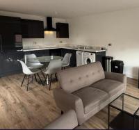 Sarah's Woodland Liverpool Stays - Ferienwohnung Waterloo