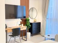 ASHRI HH | Studio in Ajmal Makan | Beach Access - Bed and Breakfast Al Ḩamrīyah