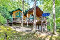 Fun w/ Family! Mtn-View Cabin w/ Deck in Sylva - B&B Sylva