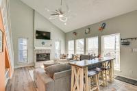 Walk to Beach Ocean-View Family Home in Galveston - Chambres d’hôtes Galveston
