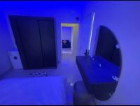 غرفة وصالة مريحة - B&B Riyad