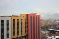 Просторный уют в центре Алматы, Mega Park Arbat - Chambres d’hôtes Almaty