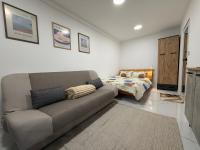 Botev MiniHub Hub 1 Modern Studio at Botev 88 - B&B Sofía