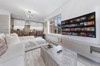 Peaceful Setting Contemporary 2BR Egham Retreat Free Wifi & Parking - B&B Englefield Green
