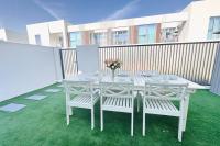 COZY 3 Bedroom Villa in a Calm Neighborhood in Dubai - B&B Dubai