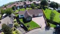 Spacious modern three Bedroom Bungalow ample parking - Ferienwohnung Darfield