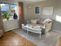 Apartment in villa near the sea - B&B Halmstad