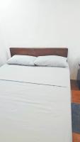 Studio Units near Airport by Jade Studio Apartments - B&B Manila