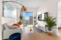 Hidden gem in Humber bay shores Toronto with parking - B&B Toronto