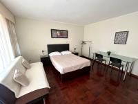 Apartment mit Balkon