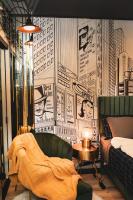 Mix mid-century modern by the Strip, Big TVs, King Bed, fast WiFi perfect for work or leisure - Chambres d'hôtes Las Vegas